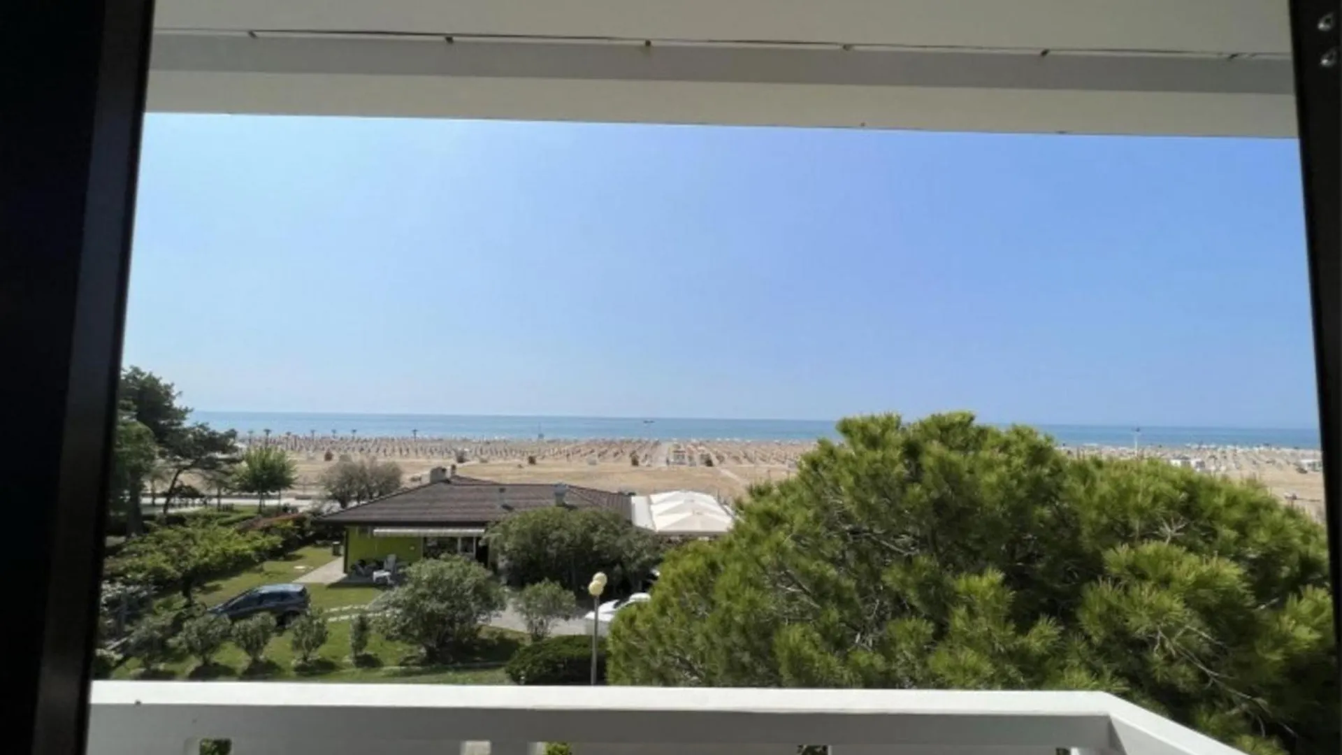 Comfort And Sea View - Beahost Bibione Apartment