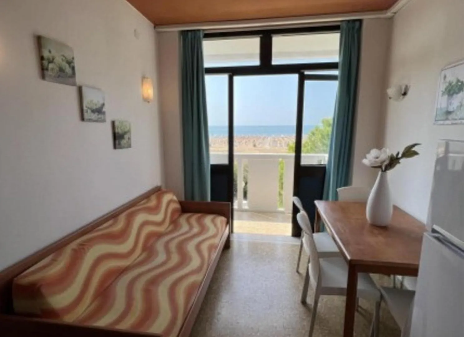 Comfort And Sea View - Beahost Bibione 0*,  Italy